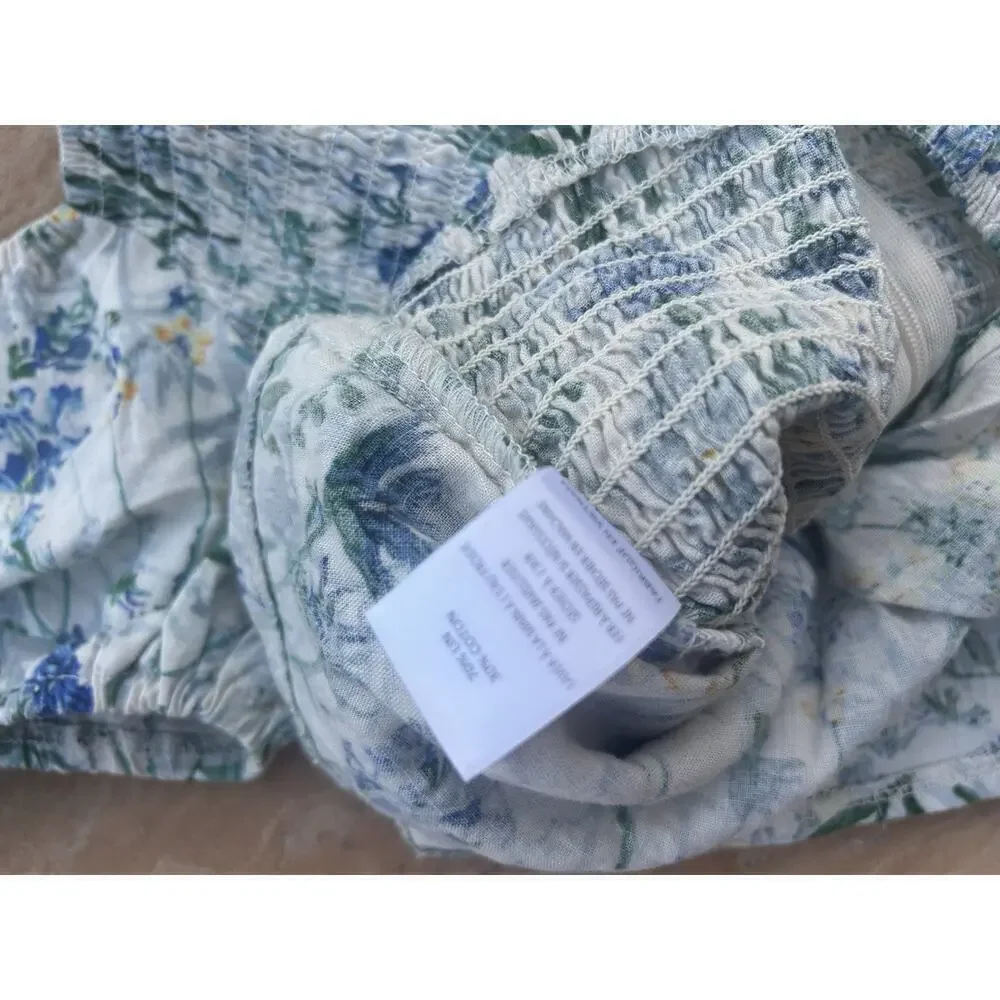 Surplice Top in Blue Floral ASTR THE LABEL M Revolve Cropped